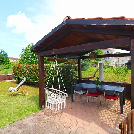 Silvija 2332 Appartement Valbandon